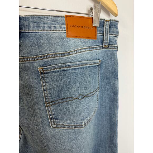 Lucky Brand Mid Rise Sweet Wide Leg Jeans Women's 14/32 Moonlit Mist Wash New - Picture 13 of 15